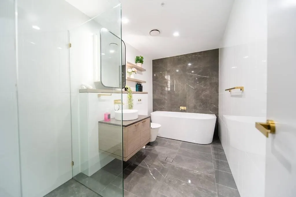 Apartment Sea Fever - Lv 65 Skyhome On Ocean Meriton Gold Coast Australia
