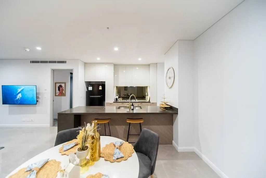 Apartment Sea Fever - Lv 65 Skyhome On Ocean Meriton Gold Coast Australia