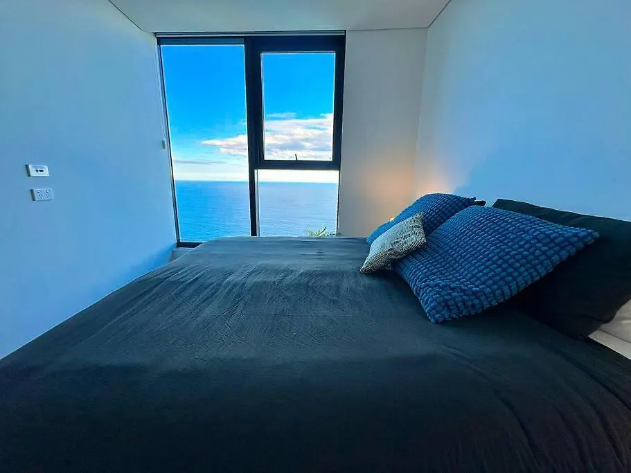 Apartment Sea Fever - Lv 65 Skyhome On Ocean Meriton Gold Coast Australia