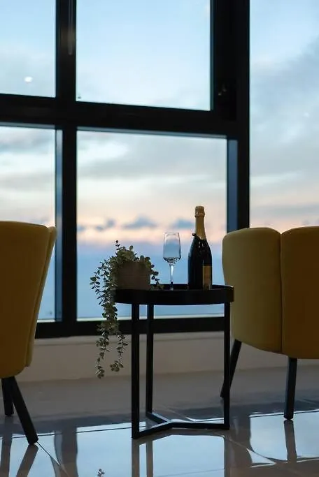 Sea Fever - Lv 65 Skyhome On Ocean Meriton Gold Coast