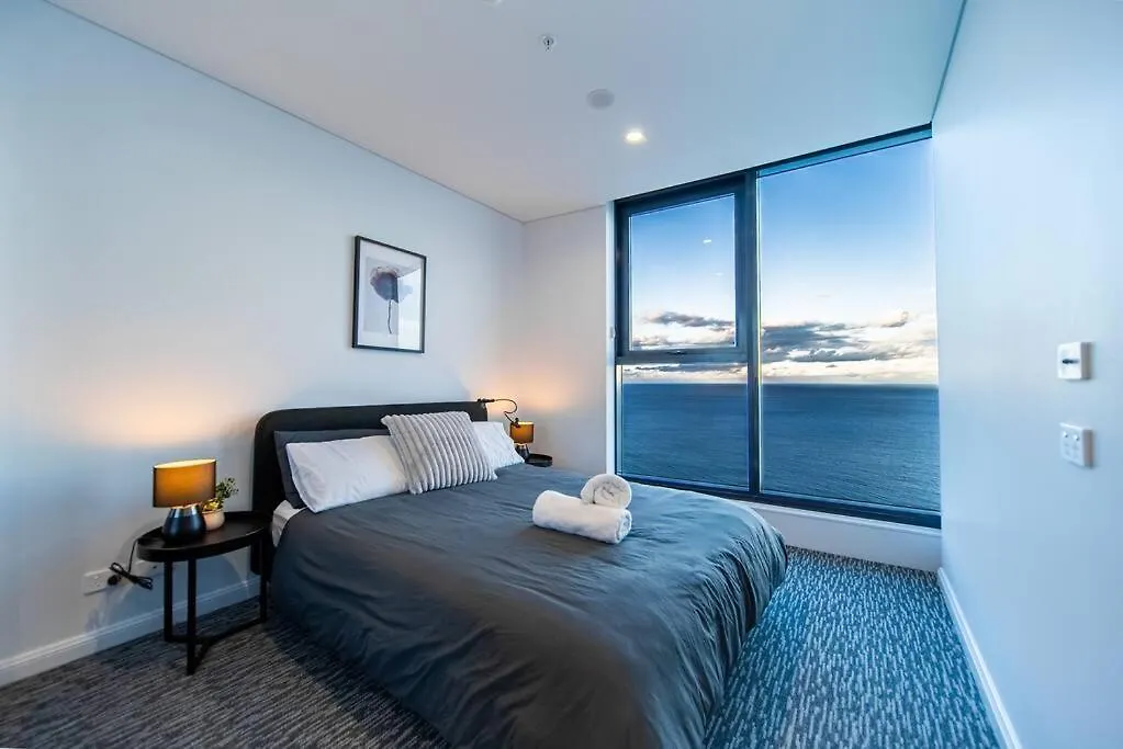 Sea Fever - Lv 65 Skyhome On Ocean Meriton Gold Coast Apartment