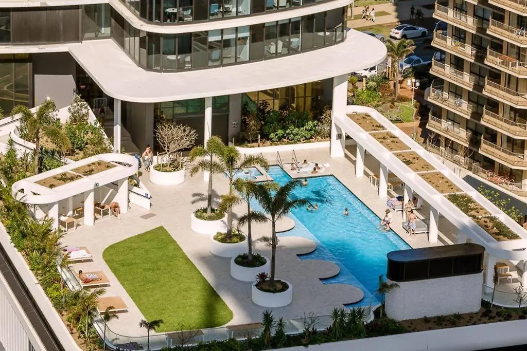 Sea Fever - Lv 65 Skyhome On Ocean Meriton Gold Coast Australia